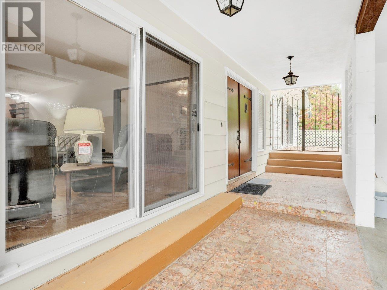 5938 Holland Street, Vancouver, British Columbia  V6N 2B3 - Photo 31 - R3010246