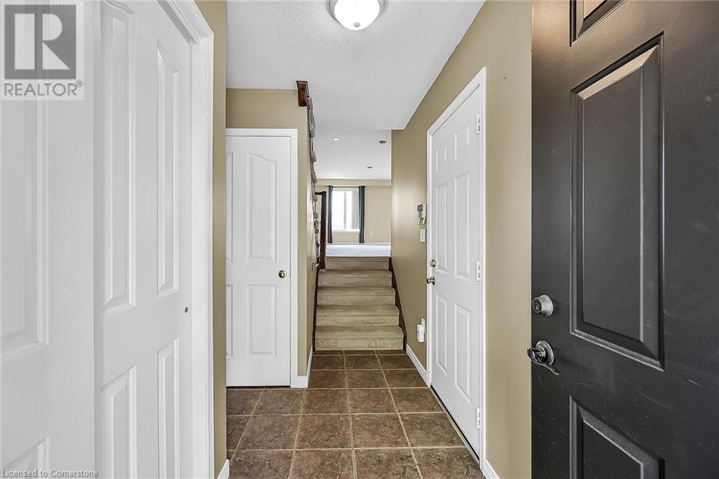 8 Fairhaven Drive, Stoney Creek, Ontario  L8J 3X7 - Photo 4 - 40736877
