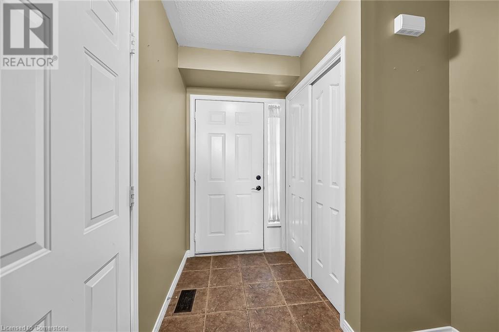 8 Fairhaven Drive, Stoney Creek, Ontario  L8J 3X7 - Photo 5 - 40736877