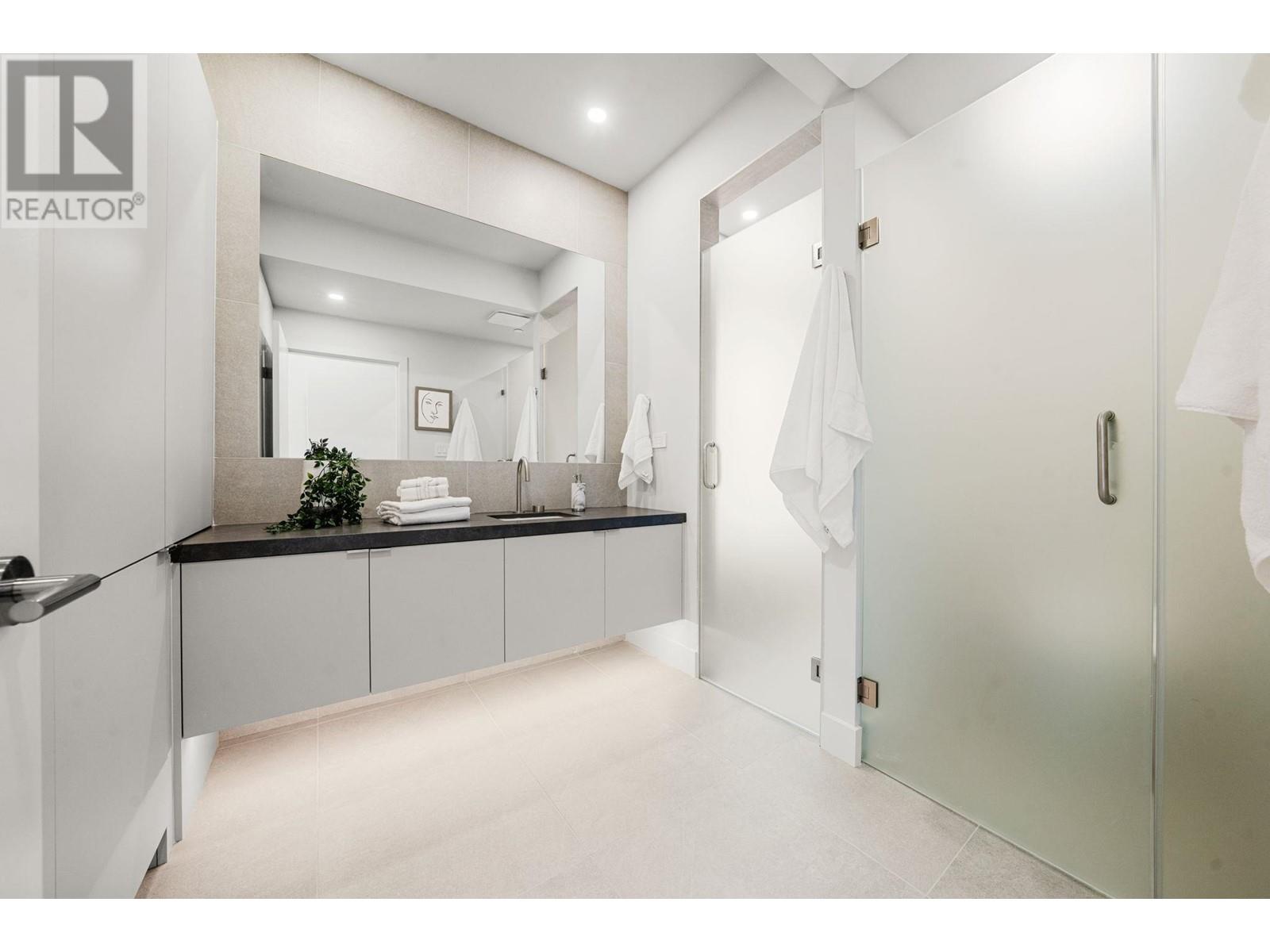 2 628 E 46th Avenue, Vancouver, British Columbia  V5W 2A3 - Photo 31 - R3010264