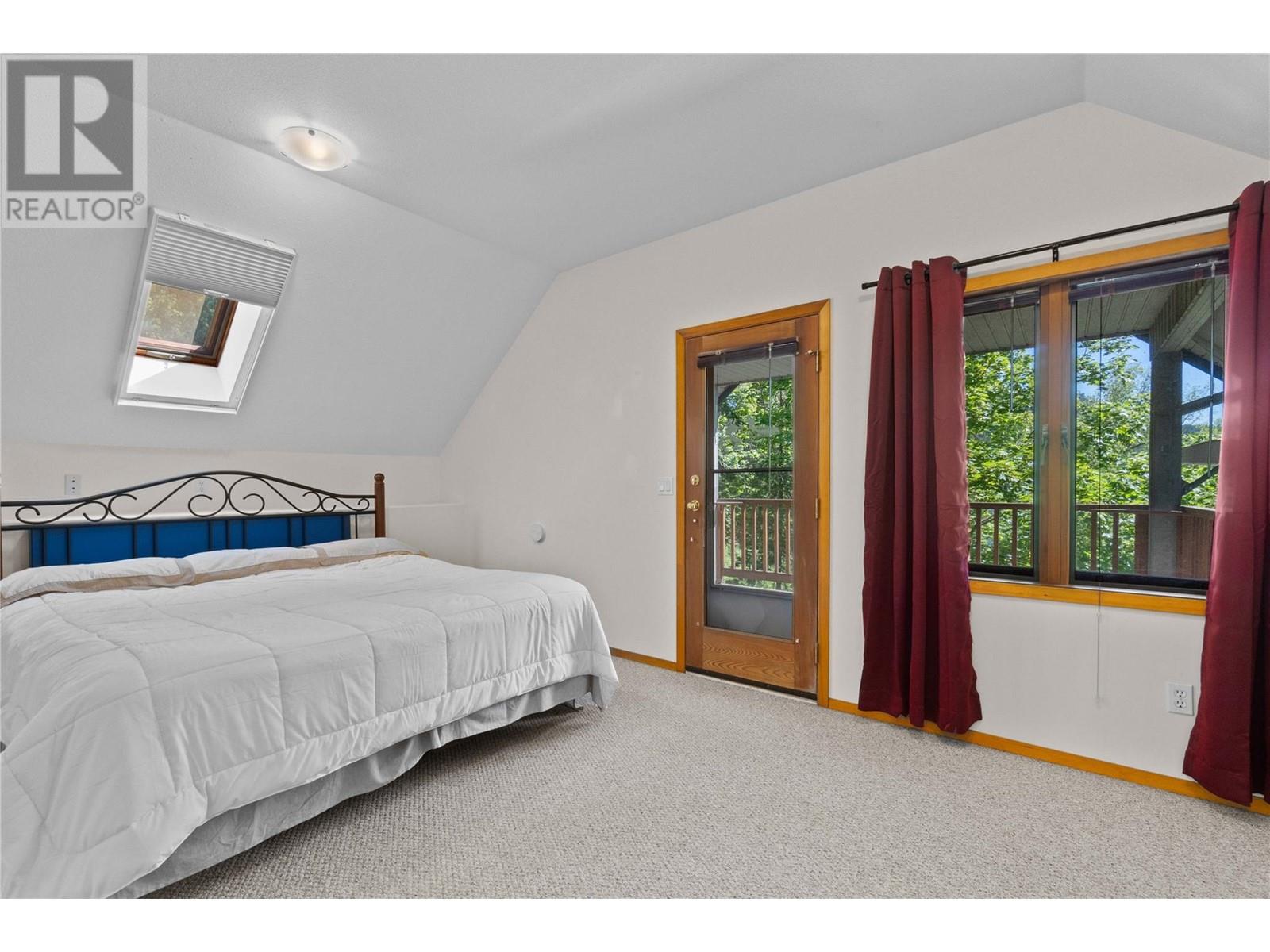 769 & 771 Gardom Lake Road, Enderby, BC V4Y4H8