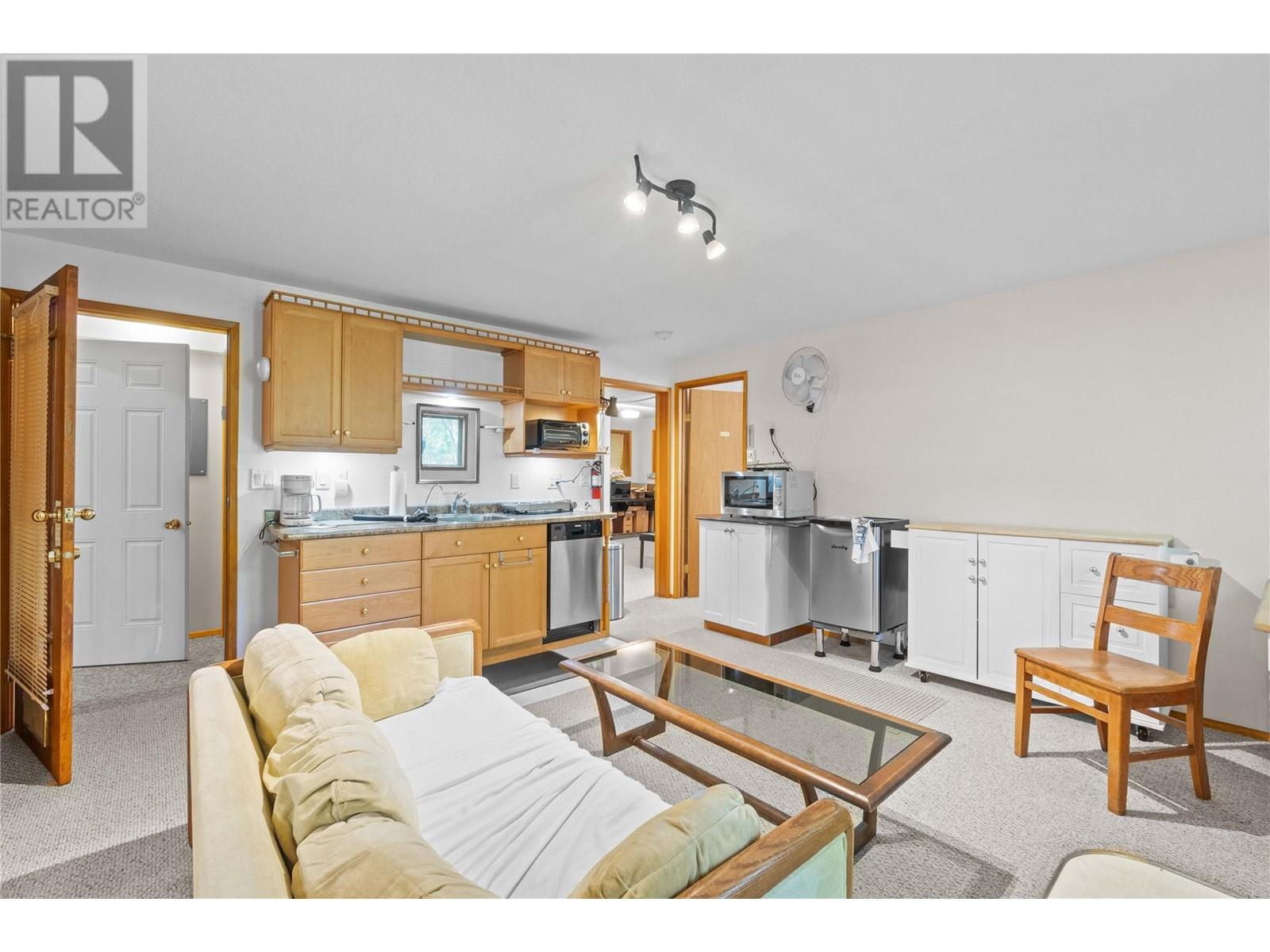 769 & 771 Gardom Lake Road, Enderby, BC V4Y4H8