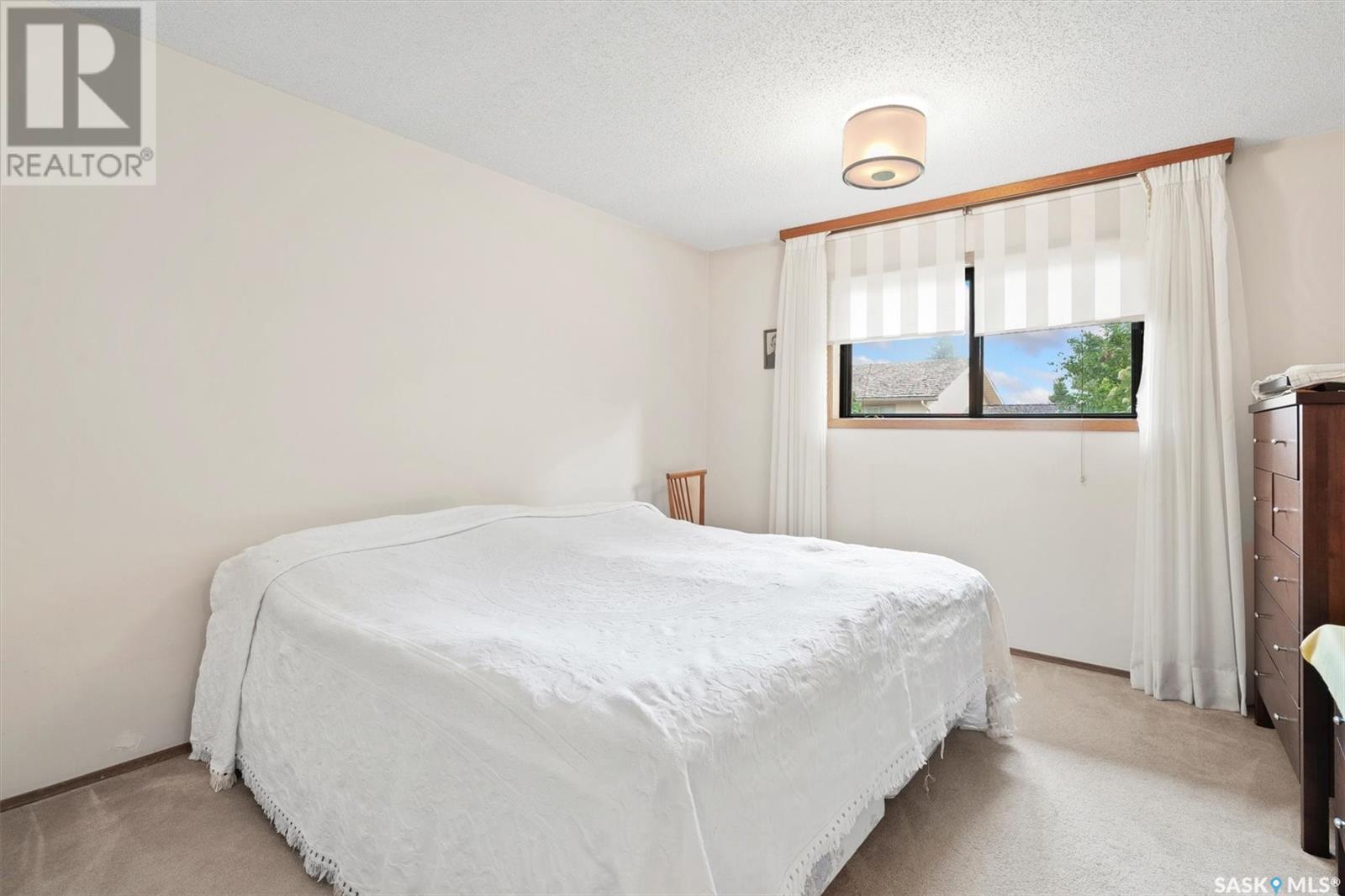 427 Lakeshore Bay, Saskatoon, Saskatchewan  S7J 3T5 - Photo 17 - SK008118