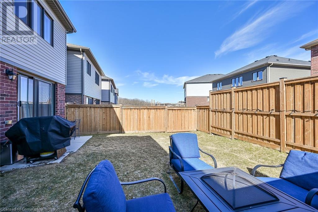 18 Scarletwood Street, Stoney Creek, Ontario  L8J 0K8 - Photo 37 - 40736161
