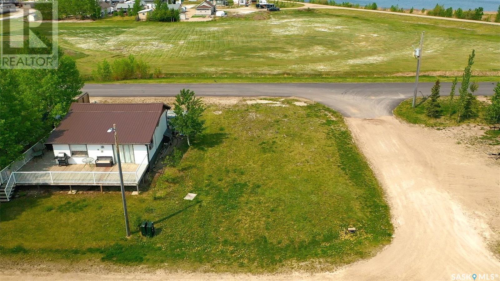245 Lakeshore Drive, Leslie Beach, Saskatchewan  S0A 1A0 - Photo 2 - SK000457