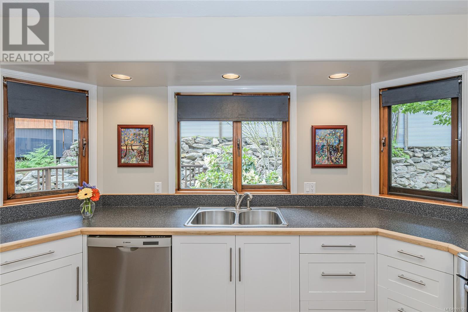 Property at 141 Cranberry Rd image 3