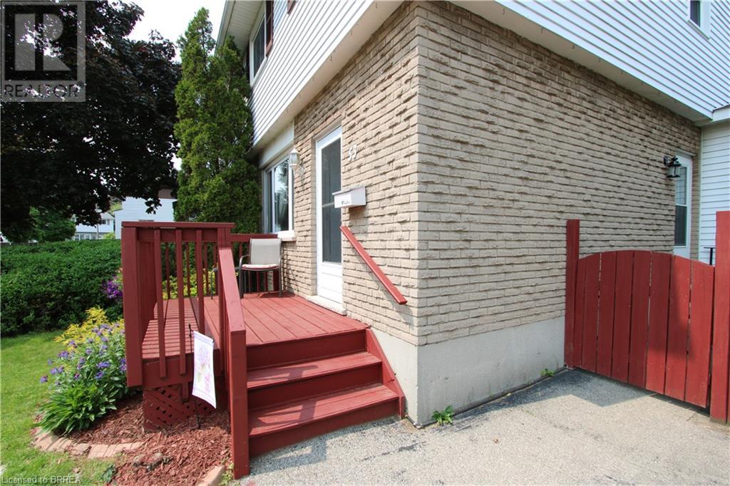 53 Debby Crescent, Brantford, Ontario  N3R 7A4 - Photo 3 - 40736888