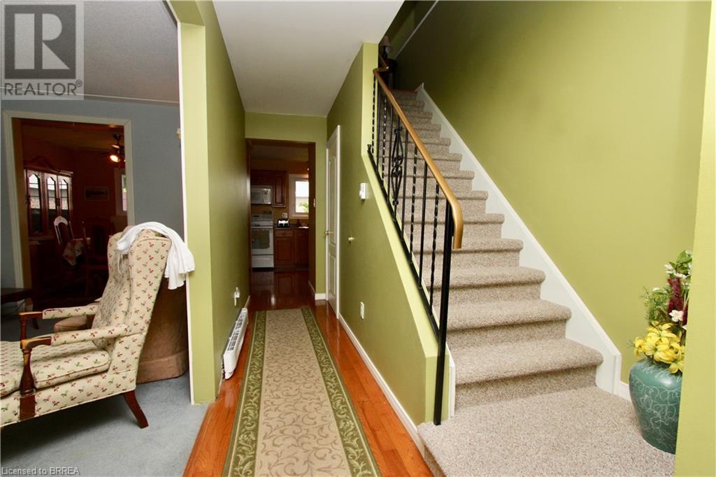 Property at 53 DEBBY Crescent image 5