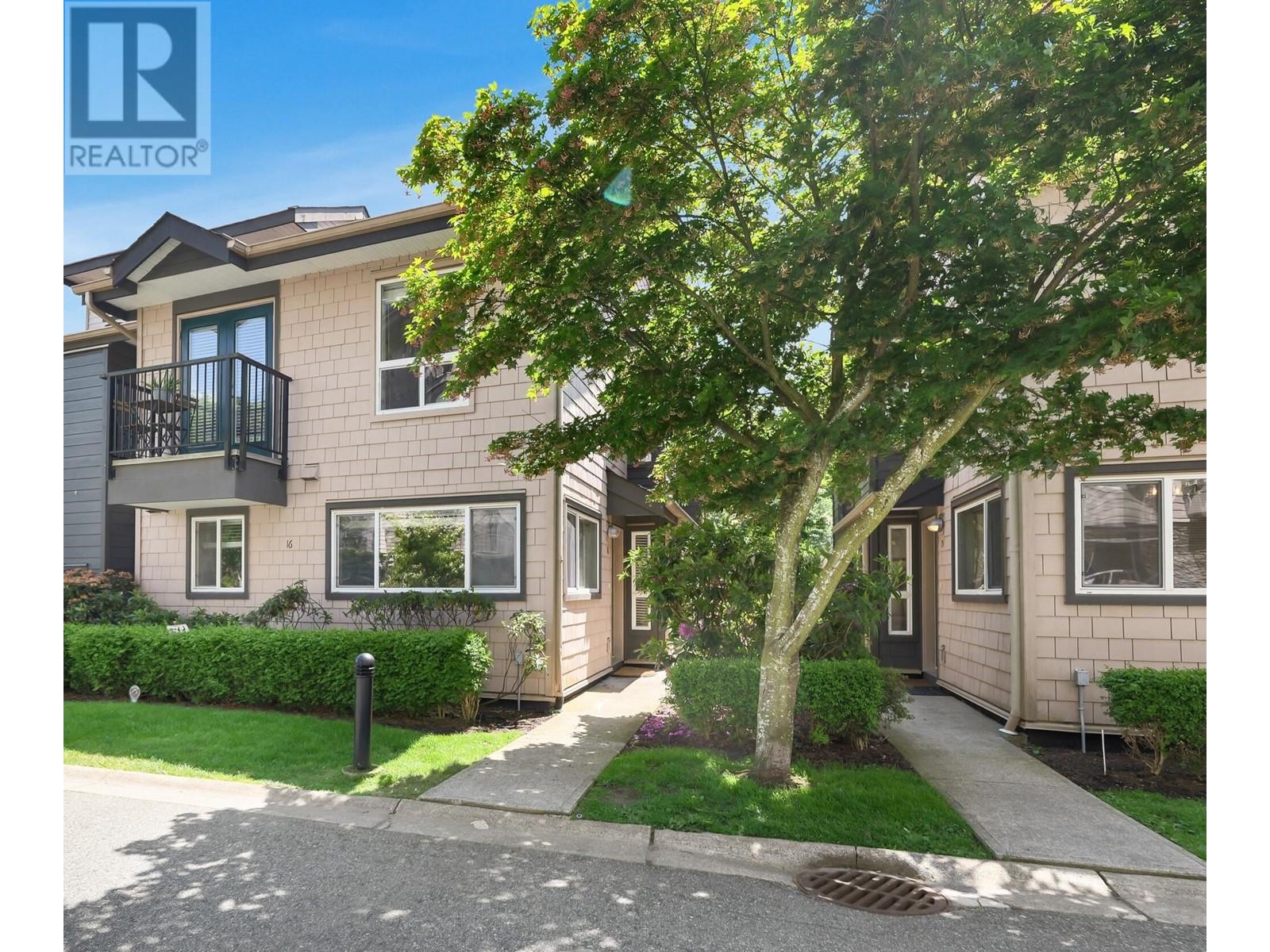 16 1204 MAIN STREET, squamish, British Columbia