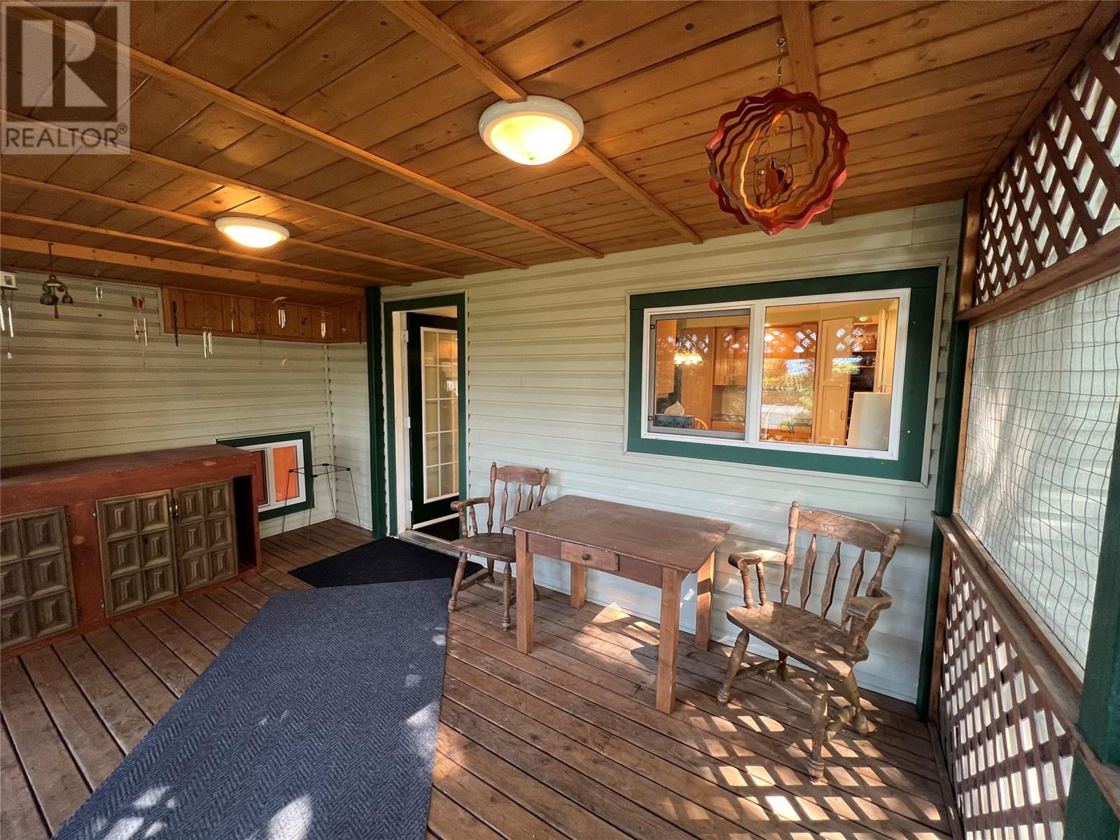 Property at 1121 ERICKSON Road image 3