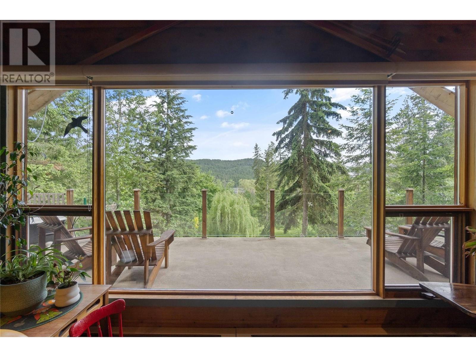 781 Gardom Lake Road, Enderby, BC V0E1V3