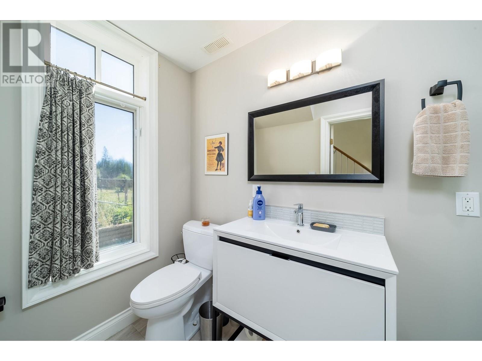 1577 Boone Court, Kelowna, British Columbia  V1P 1H7 - Photo 10 - 10350249