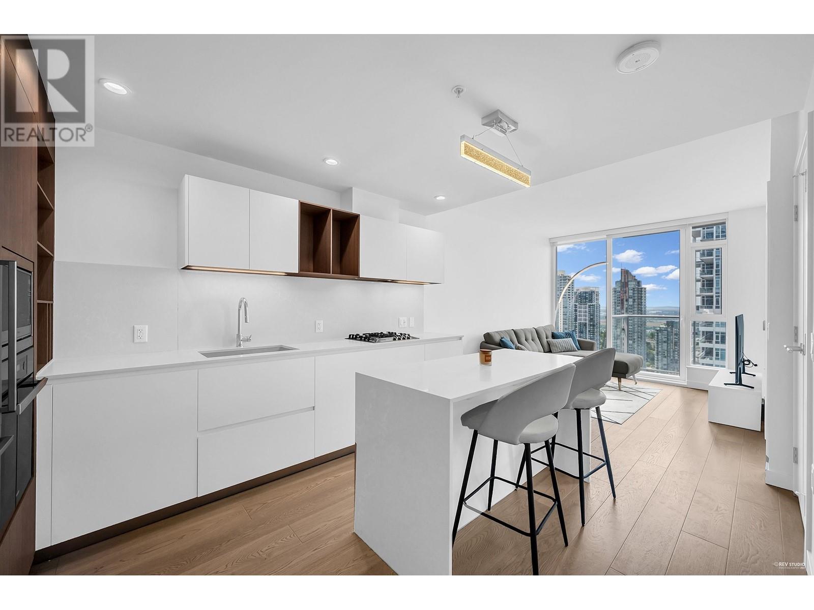 3403 6000 MCKAY AVENUE, Burnaby, British Columbia