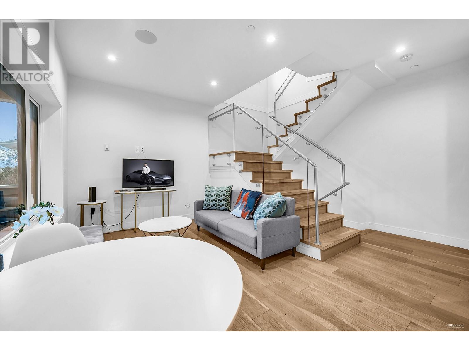 3433 Dundas Street, Vancouver, British Columbia  V5K 1R9 - Photo 16 - R3010585