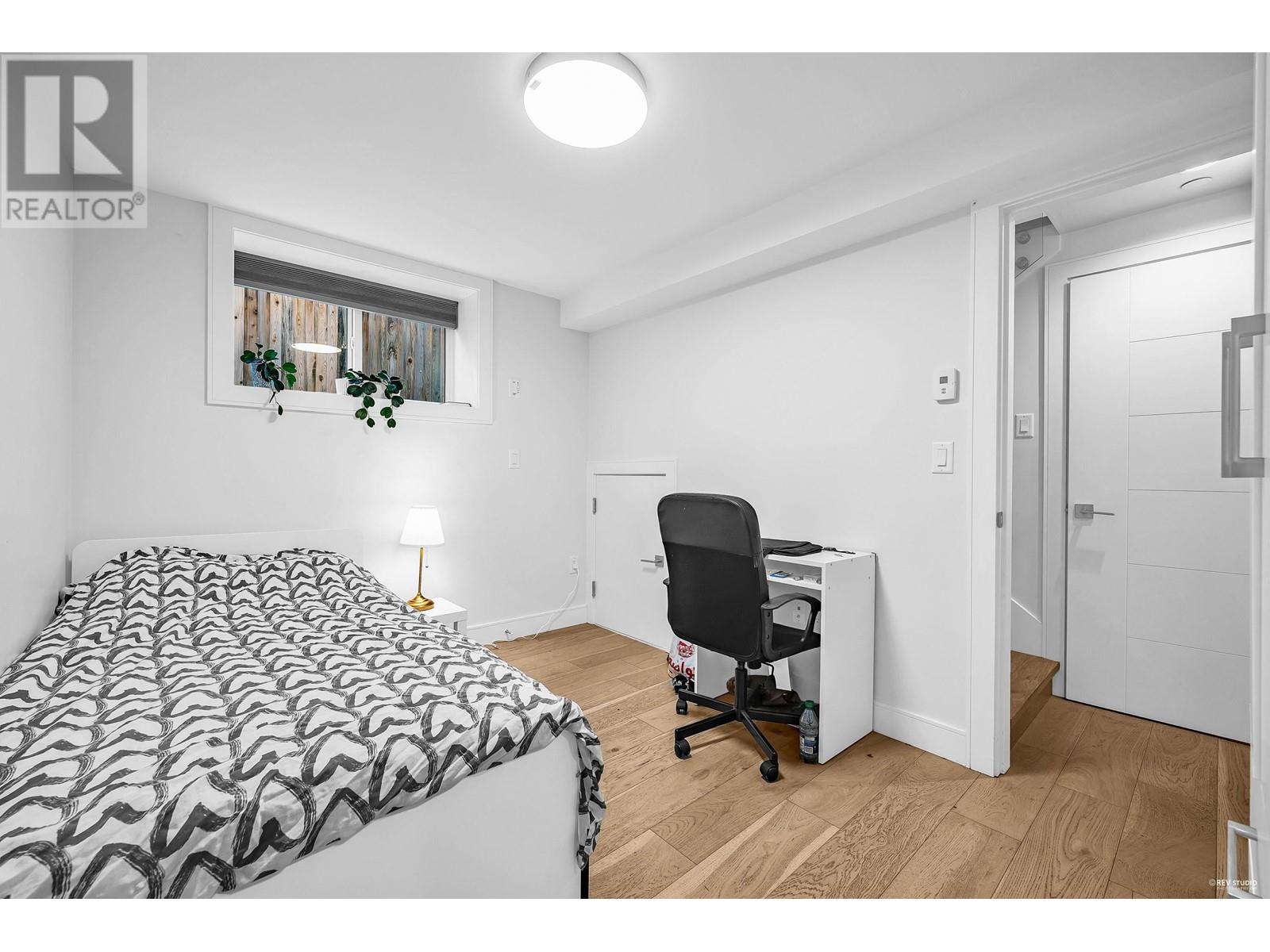3433 Dundas Street, Vancouver, British Columbia  V5K 1R9 - Photo 9 - R3010585