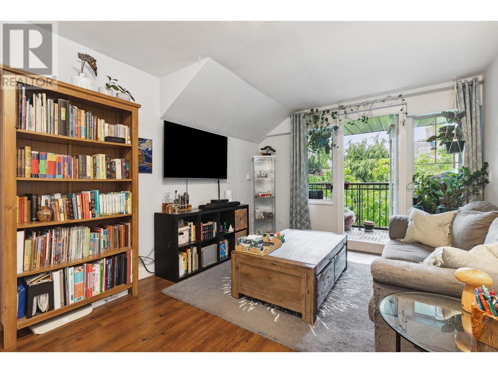 407 929 W 16th Avenue, Vancouver, British Columbia  V5Z 1T3 - Photo 4 - R3010617