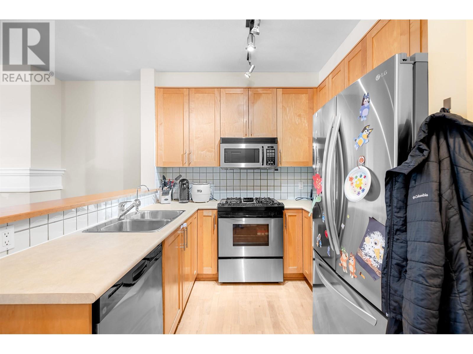 1217 4655 Valley Drive, Vancouver, British Columbia  V6J 5L7 - Photo 8 - R3010621