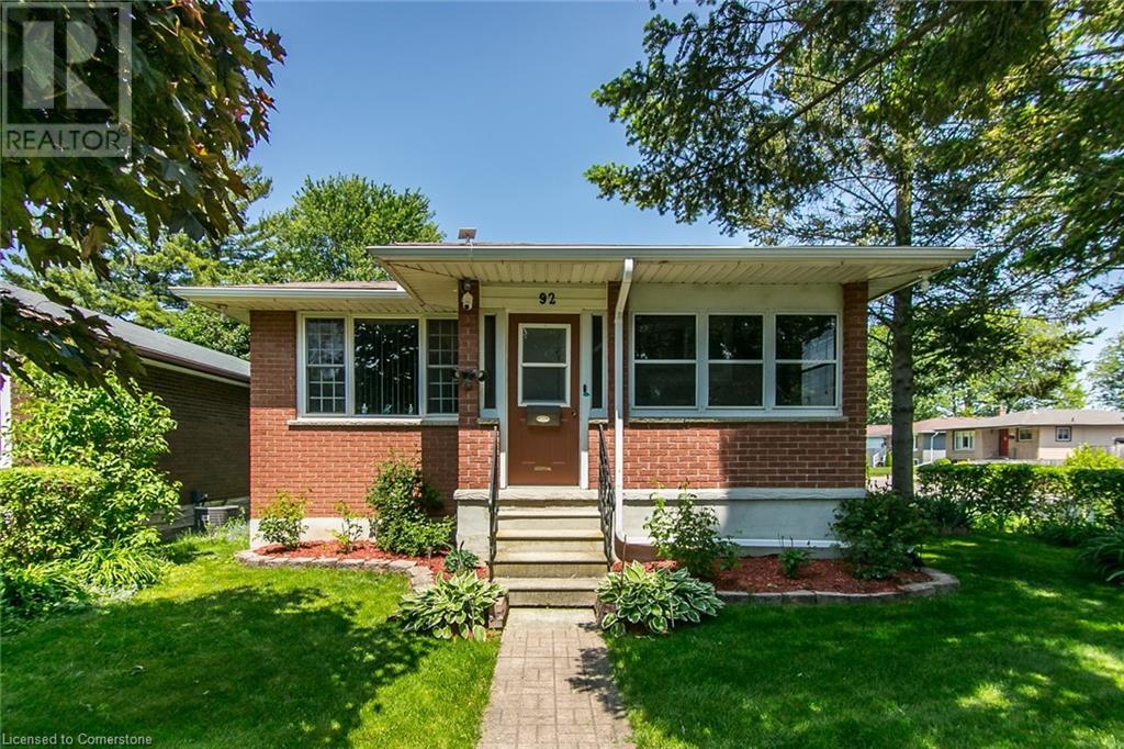 92 Elmwood Avenue, Cambridge, Ontario  N1R 4Y6 - Photo 2 - 40736824