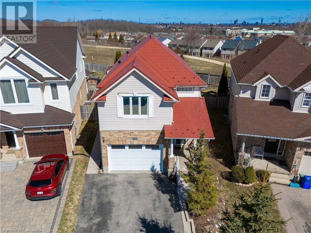 524 Snowdrop Court, Kitchener, Ontario  N2E 4G4 - Photo 2 - 40736629