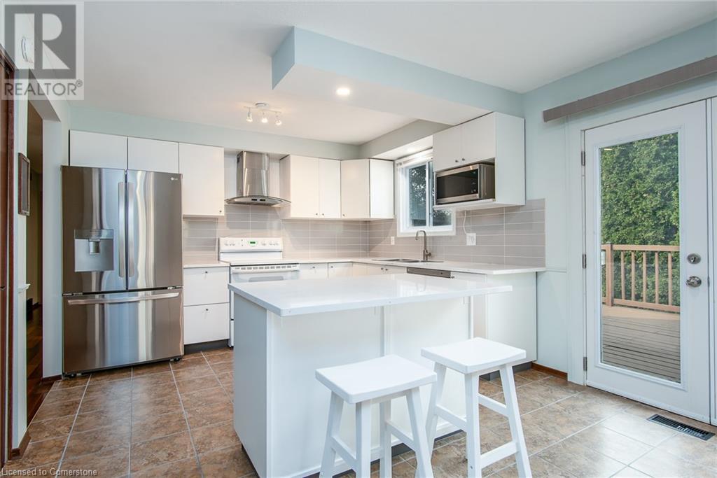12 Academy Crescent, Waterloo, Ontario  N2L 5H7 - Photo 15 - 40736318