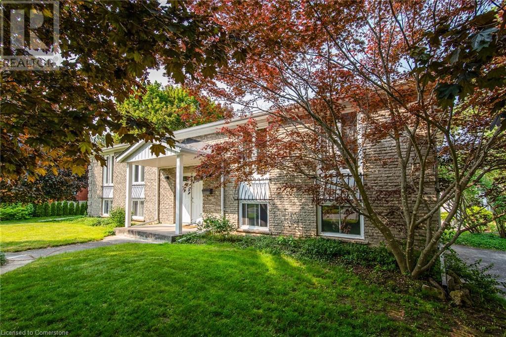 12 Academy Crescent, Waterloo, Ontario  N2L 5H7 - Photo 3 - 40736318