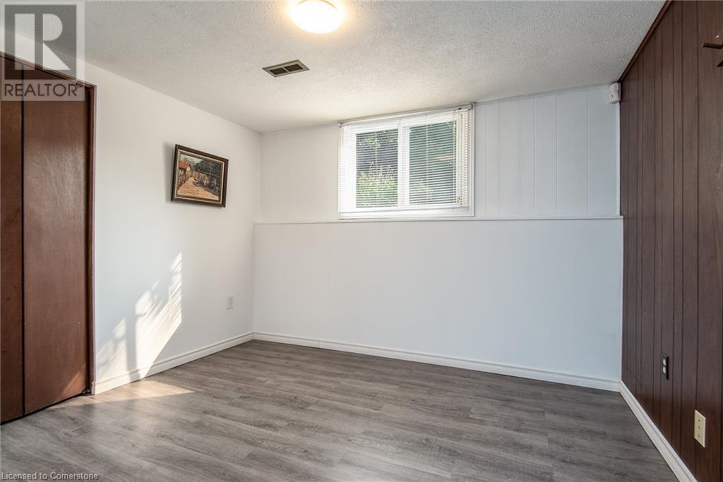 12 Academy Crescent, Waterloo, Ontario  N2L 5H7 - Photo 39 - 40736318