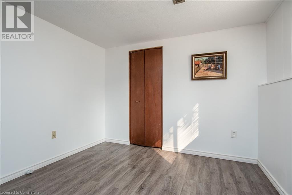 12 Academy Crescent, Waterloo, Ontario  N2L 5H7 - Photo 40 - 40736318