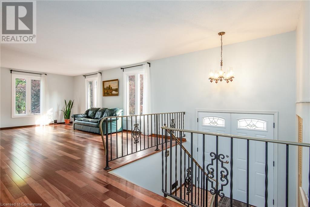 12 Academy Crescent, Waterloo, Ontario  N2L 5H7 - Photo 5 - 40736318