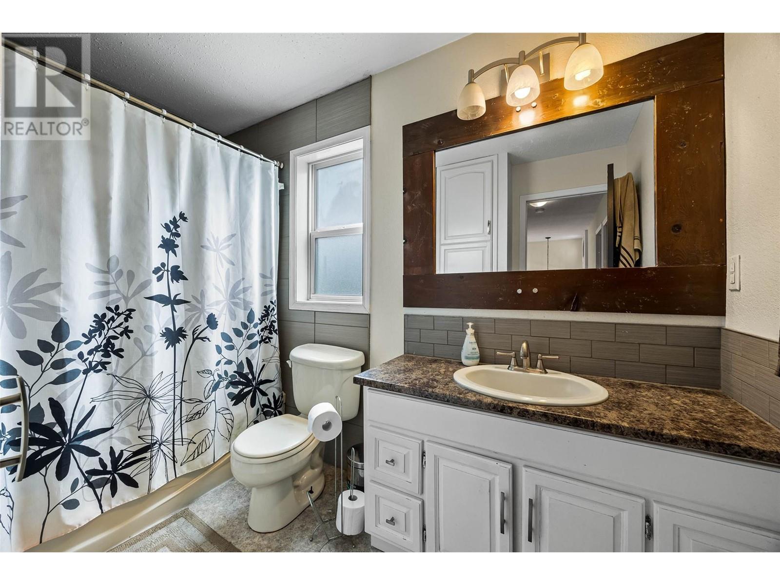 755 Robson Drive, Kamloops, British Columbia  V2E 2G7 - Photo 27 - 10350578