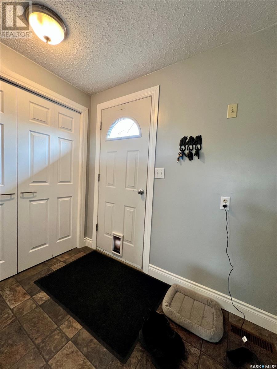 Property at Acreage 2 km from Shaunavon 10 Acres image 5