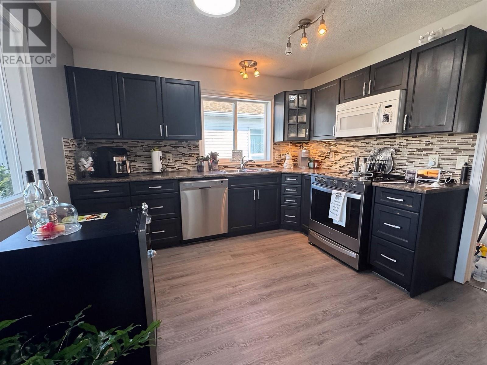1260 Raymer Avenue Unit# 394, Kelowna, BC V1W3S8