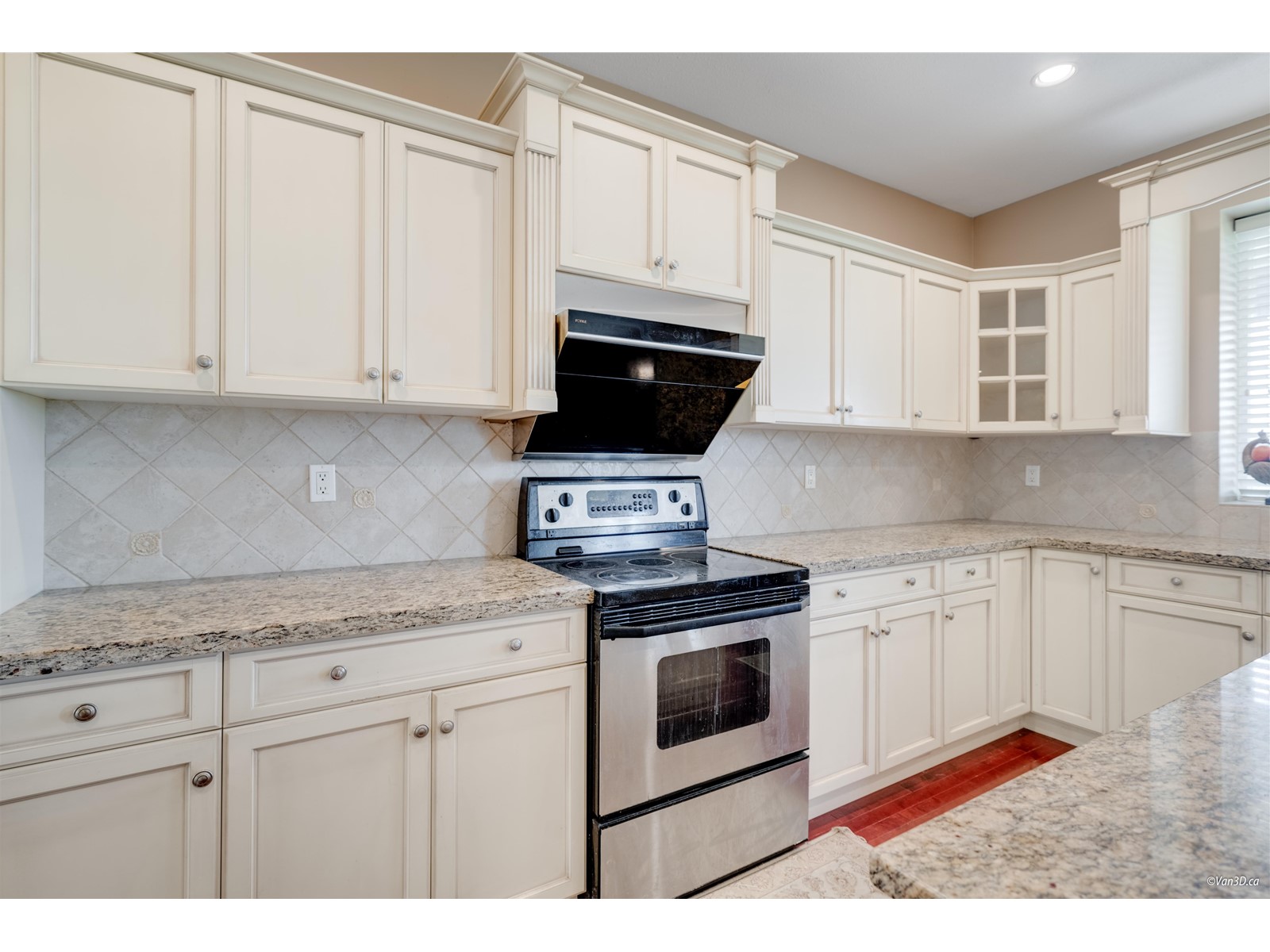 16495 111 Avenue, Surrey, British Columbia  V4N 5G7 - Photo 4 - R3009968