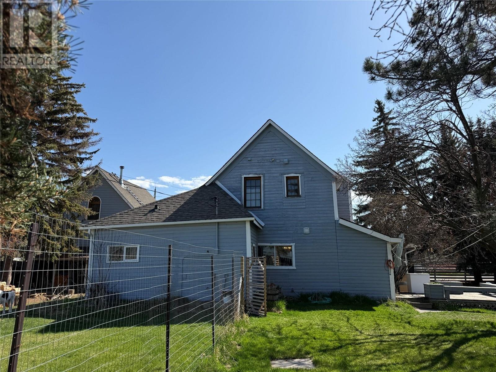 9215 Main Avenue, Wilmer, BC V0A1K5