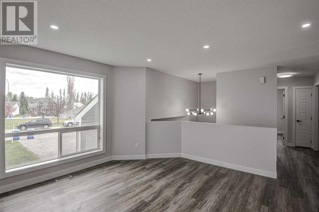 Property at 15 Village Green image 4