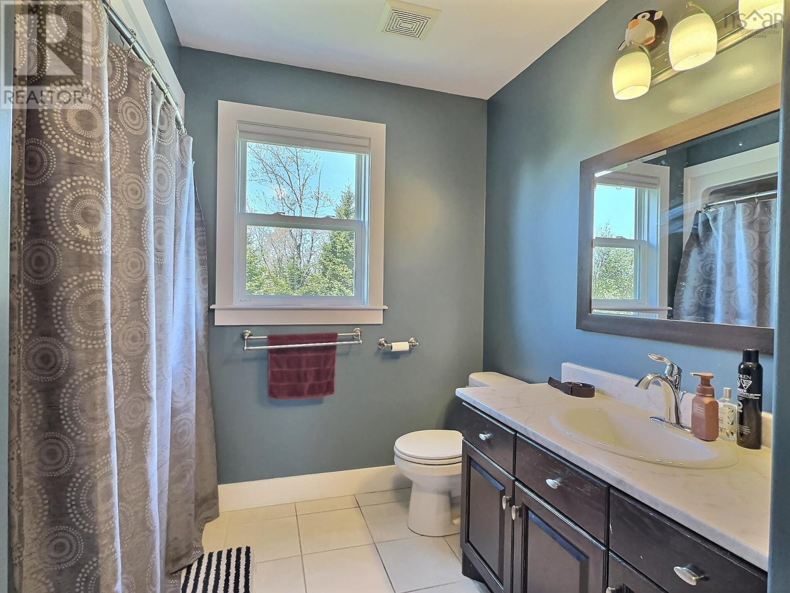 80 Burris Drive, Valley, Nova Scotia  B6L 3B6 - Photo 16 - 202512991