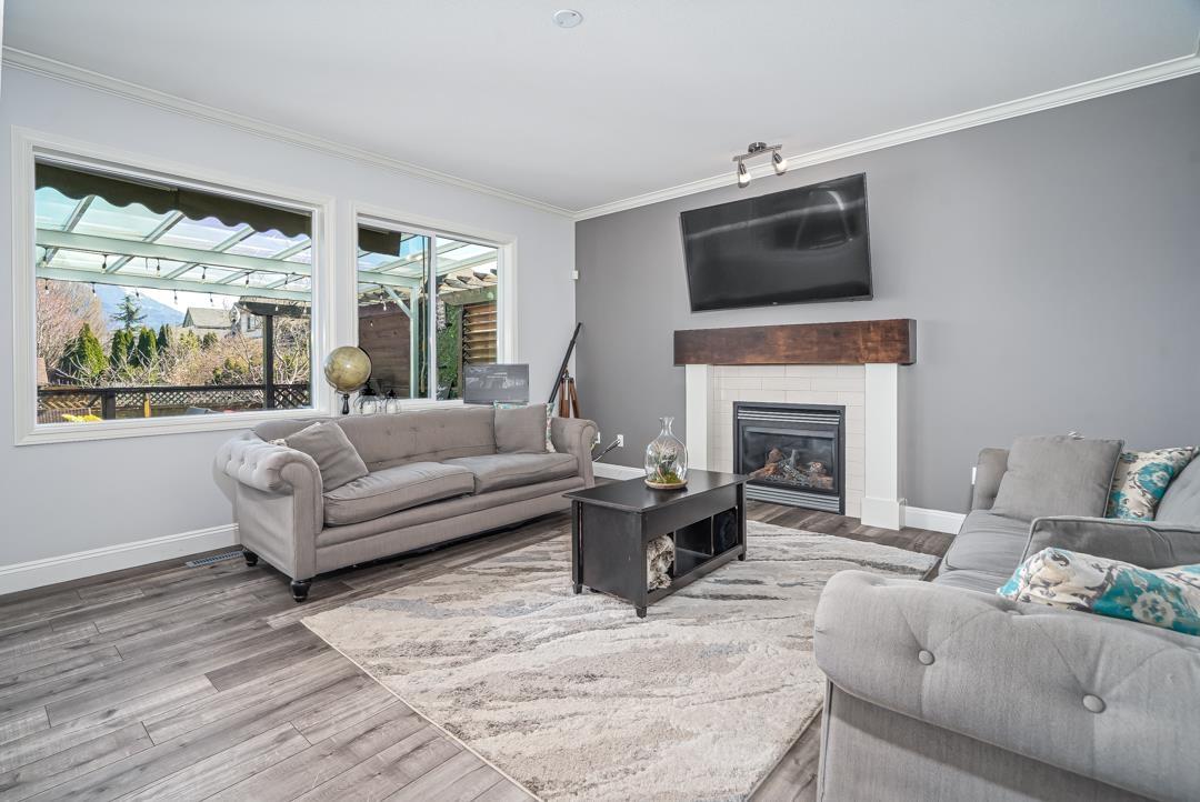 Property at 6614 SOUTHDOWNE PLACE image 4