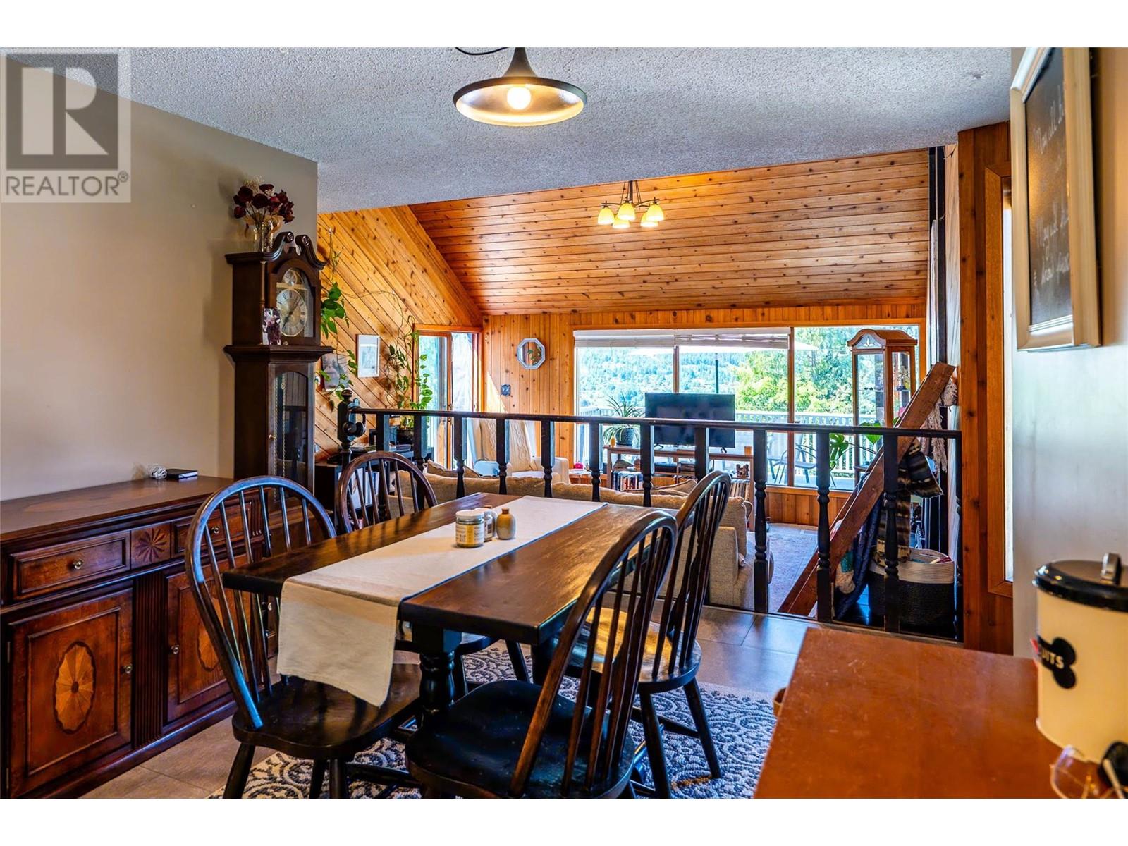 194 Trevor Street, Nelson, British Columbia  V1L 2W1 - Photo 14 - 10350188