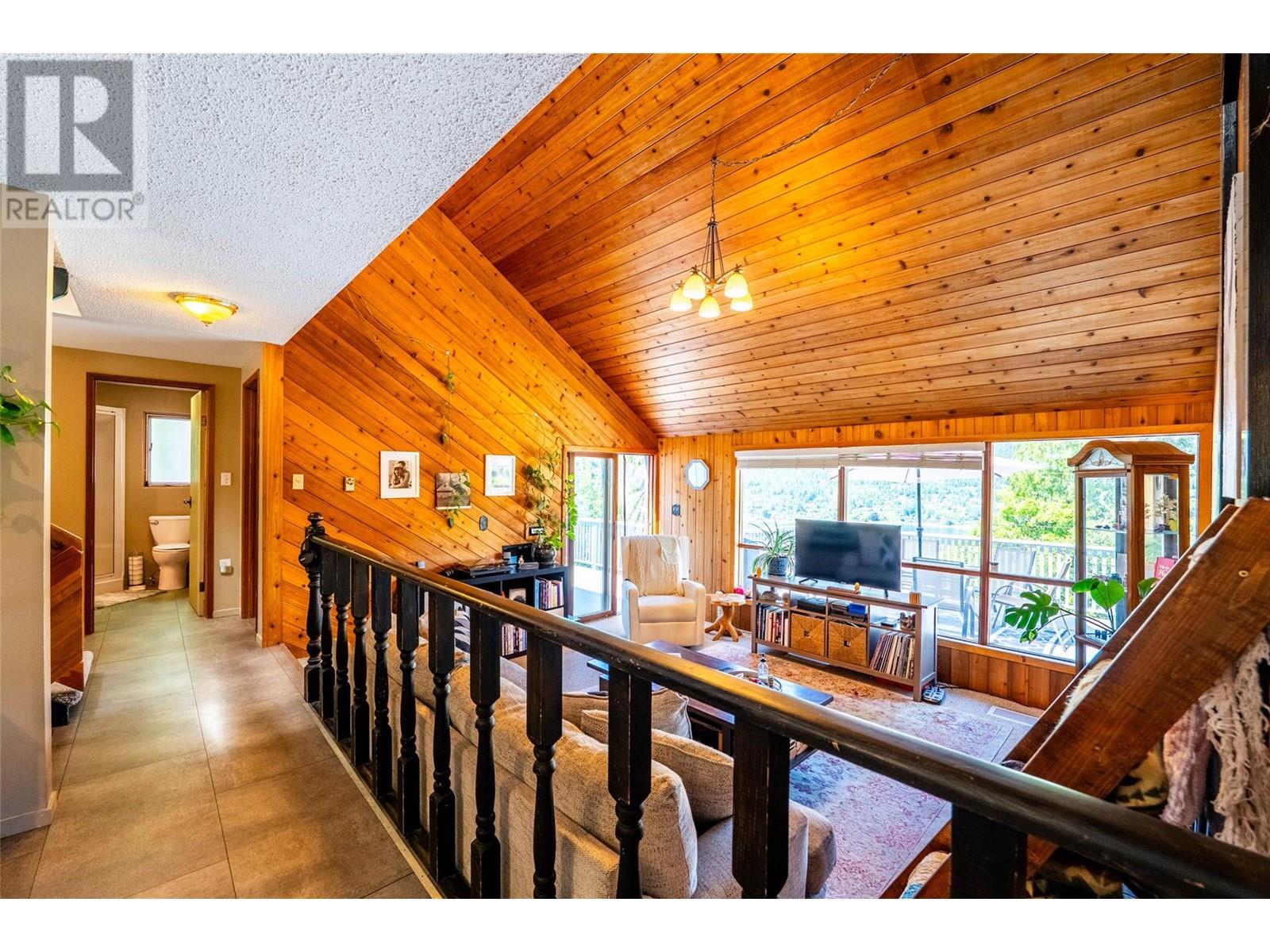 194 Trevor Street, Nelson, British Columbia  V1L 2W1 - Photo 17 - 10350188