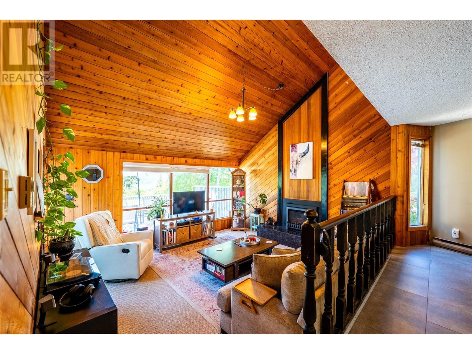 194 Trevor Street, Nelson, British Columbia  V1L 2W1 - Photo 18 - 10350188