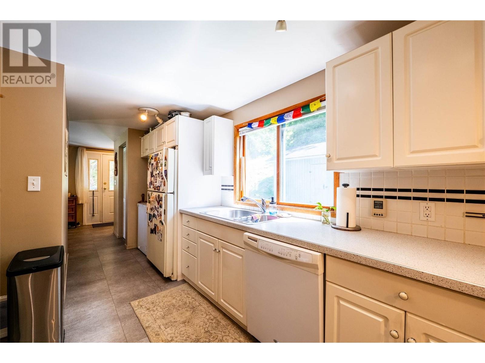 Property at 194 TREVOR Street image 1
