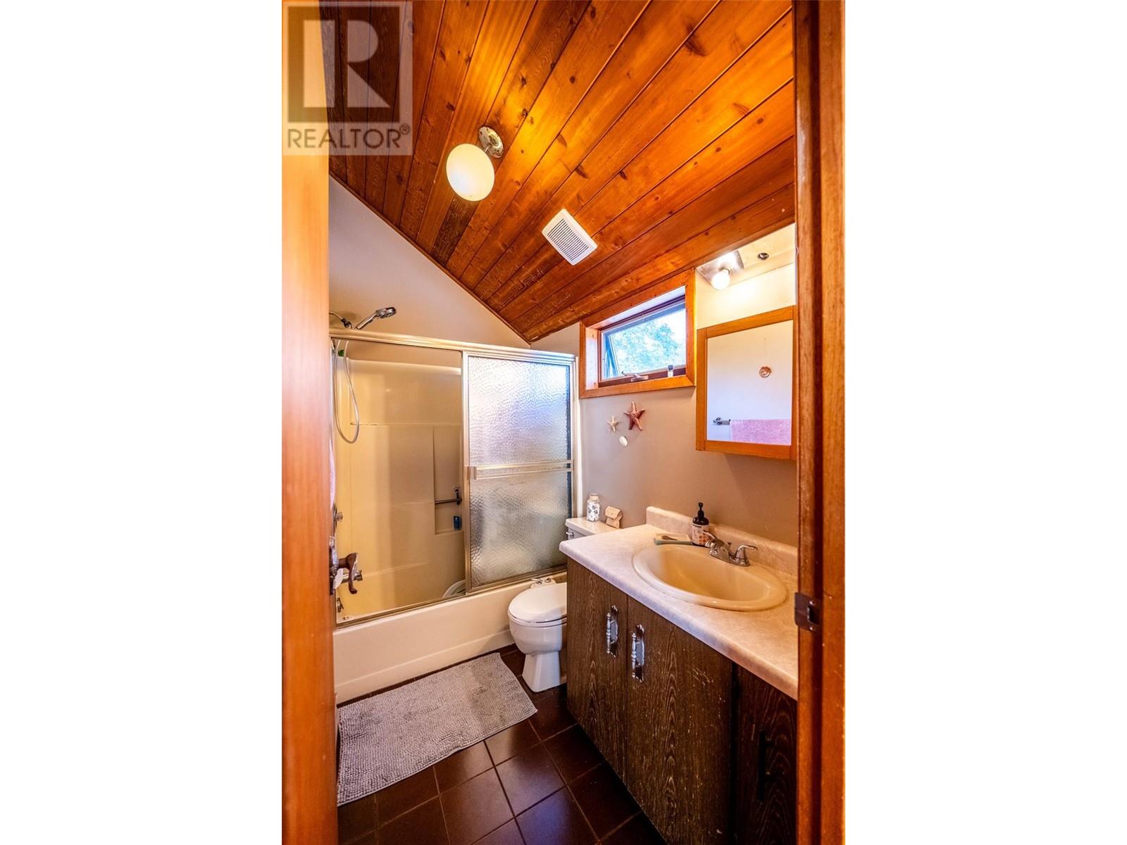 194 Trevor Street, Nelson, British Columbia  V1L 2W1 - Photo 47 - 10350188