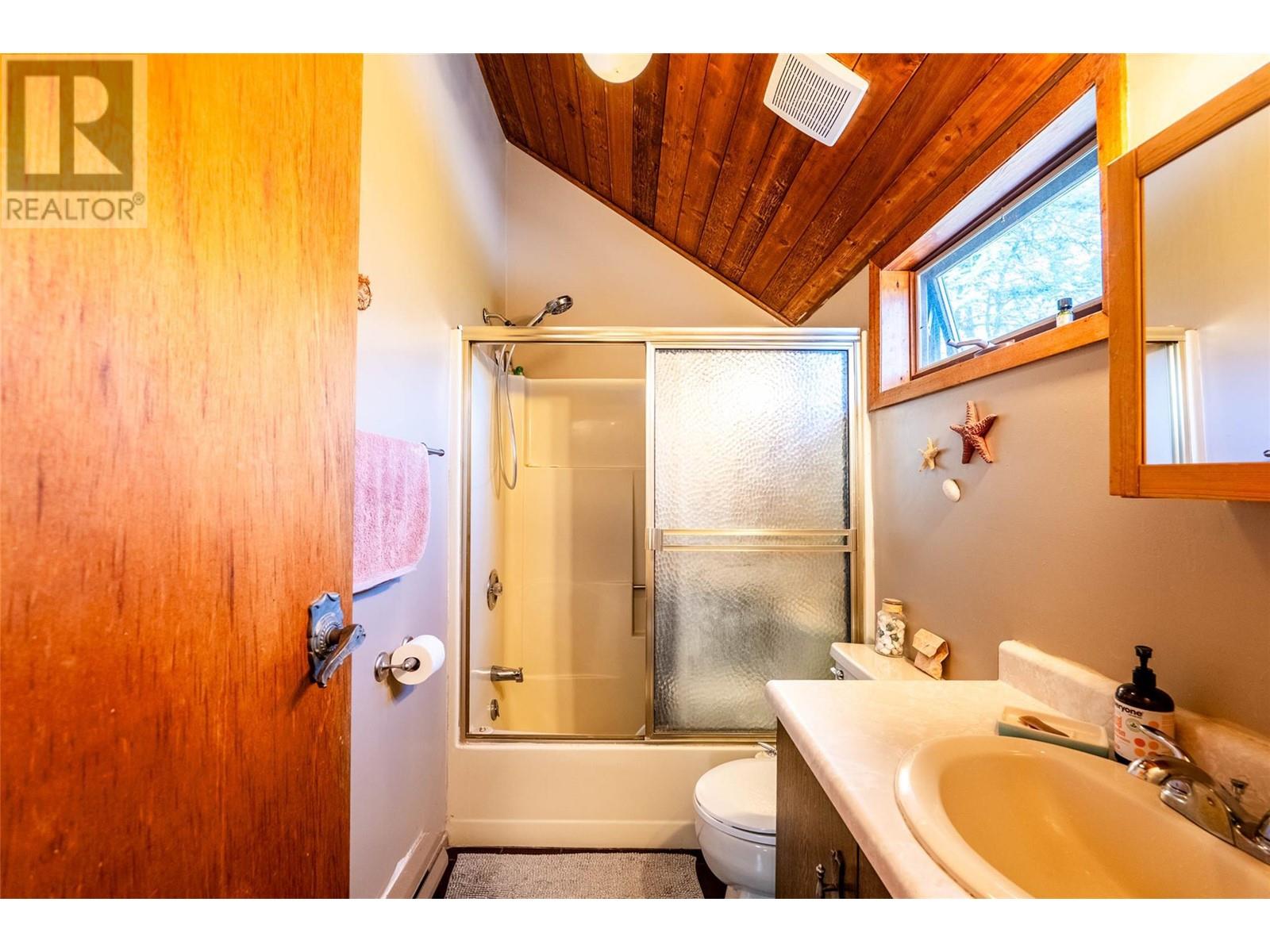 194 Trevor Street, Nelson, British Columbia  V1L 2W1 - Photo 49 - 10350188