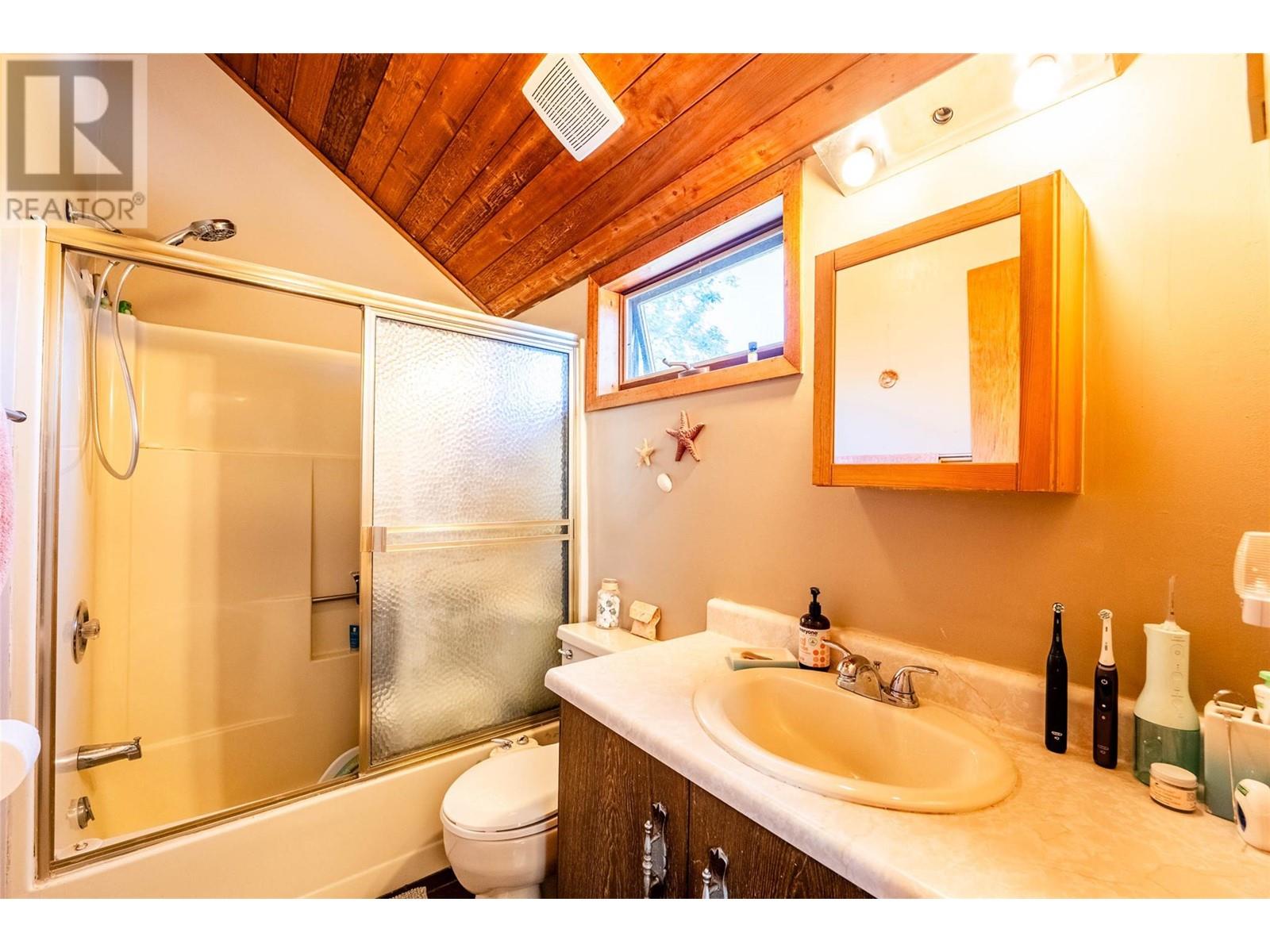 194 Trevor Street, Nelson, British Columbia  V1L 2W1 - Photo 50 - 10350188