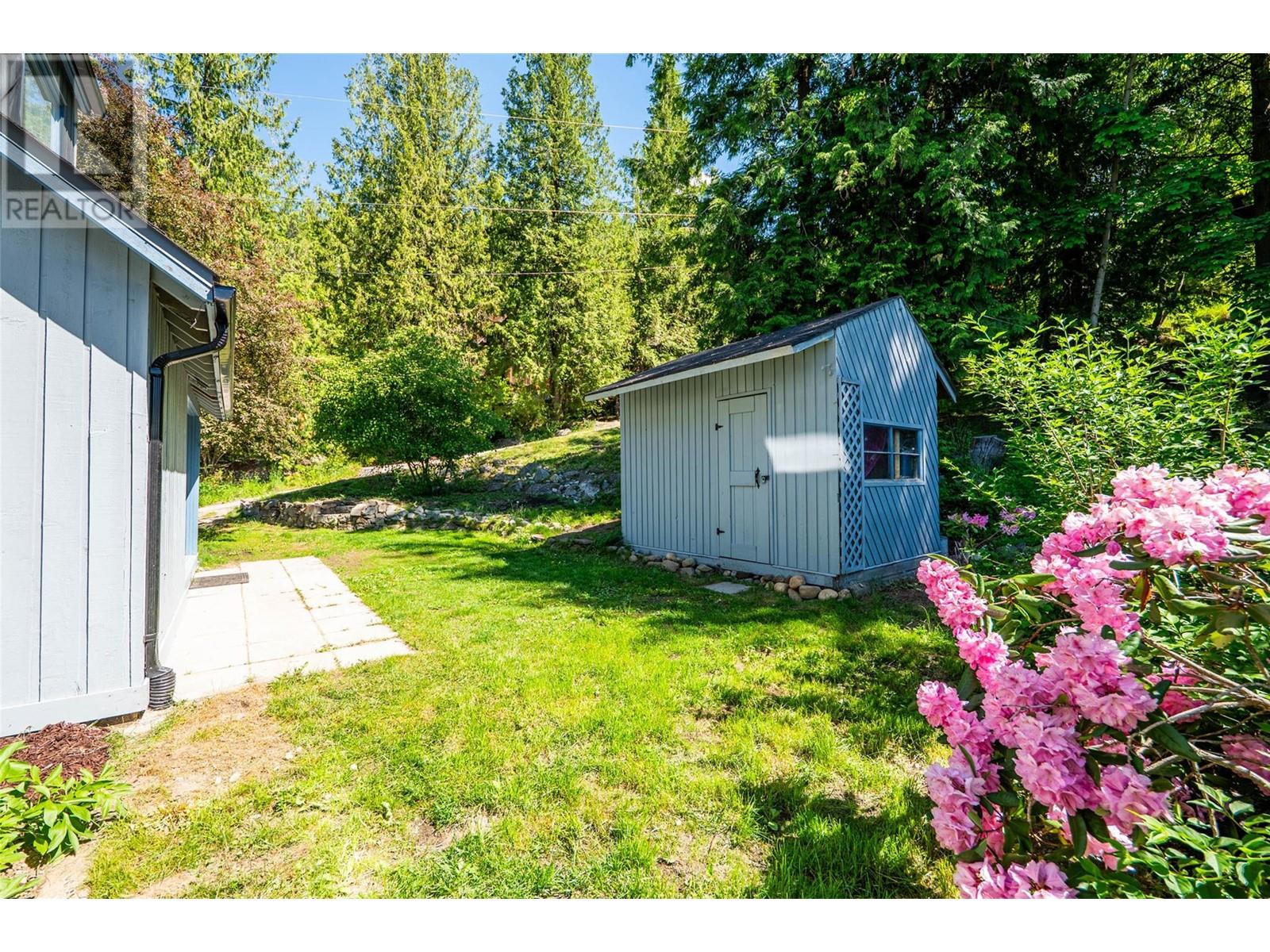 194 Trevor Street, Nelson, British Columbia  V1L 2W1 - Photo 6 - 10350188