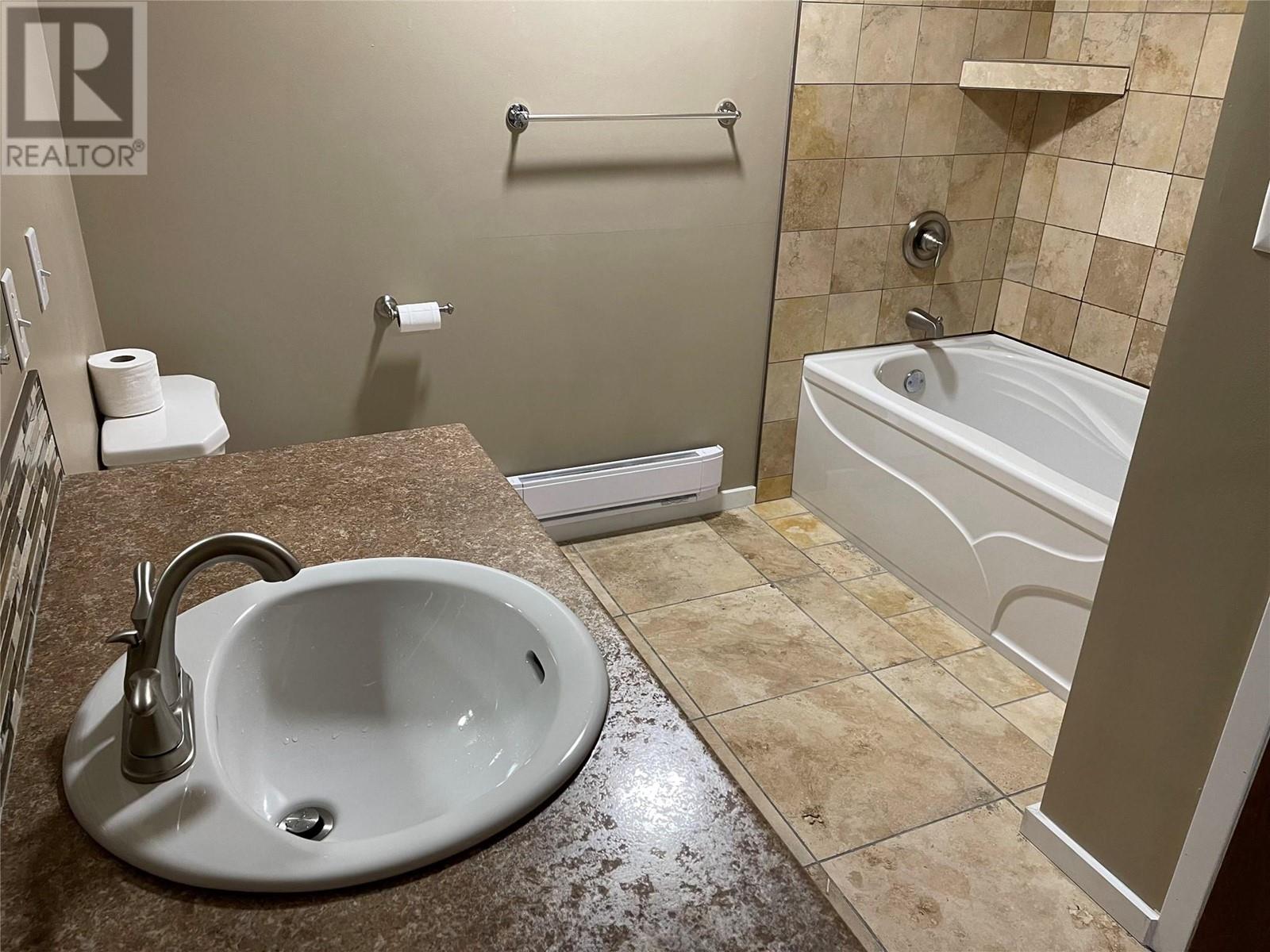194 Trevor Street, Nelson, British Columbia  V1L 2W1 - Photo 72 - 10350188