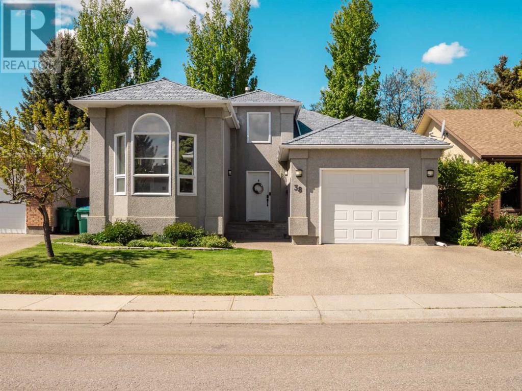 38 Edgewood Place W, Lethbridge, Alberta