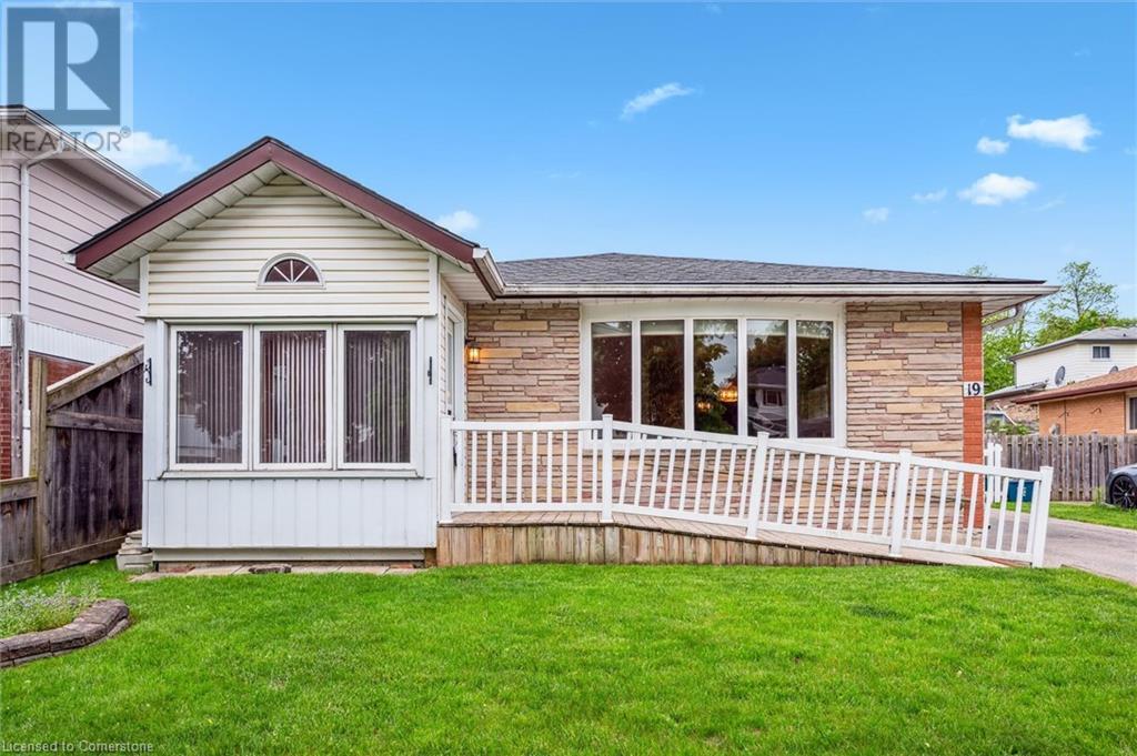 19 MARKWOOD Drive, kitchener, Ontario