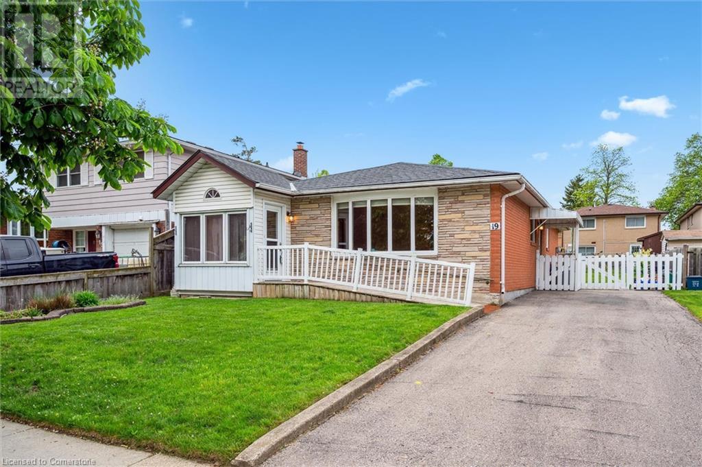 19 Markwood Drive, Kitchener, Ontario  N2M 2H3 - Photo 3 - 40736923