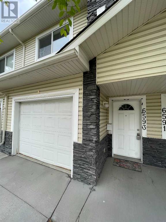 Property at 6593 Pinecliff Grove NE image 4