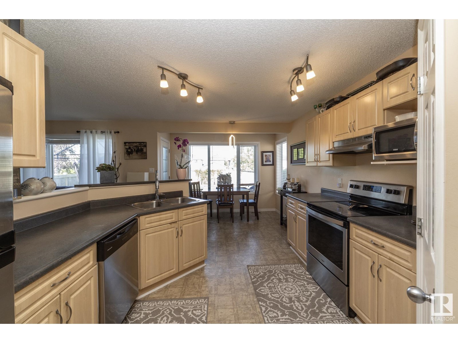 704 87 St Sw, Edmonton, Alberta  T6X 1G5 - Photo 9 - E4439888